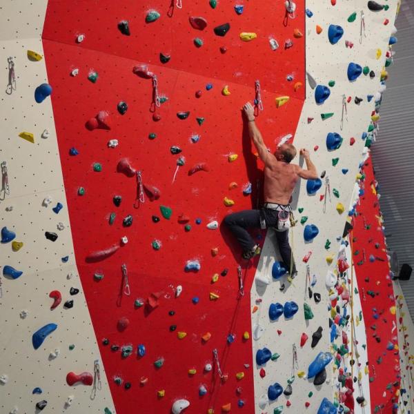 Skupinové lezení na stěně pro dospělé (pravidelné tréninky)